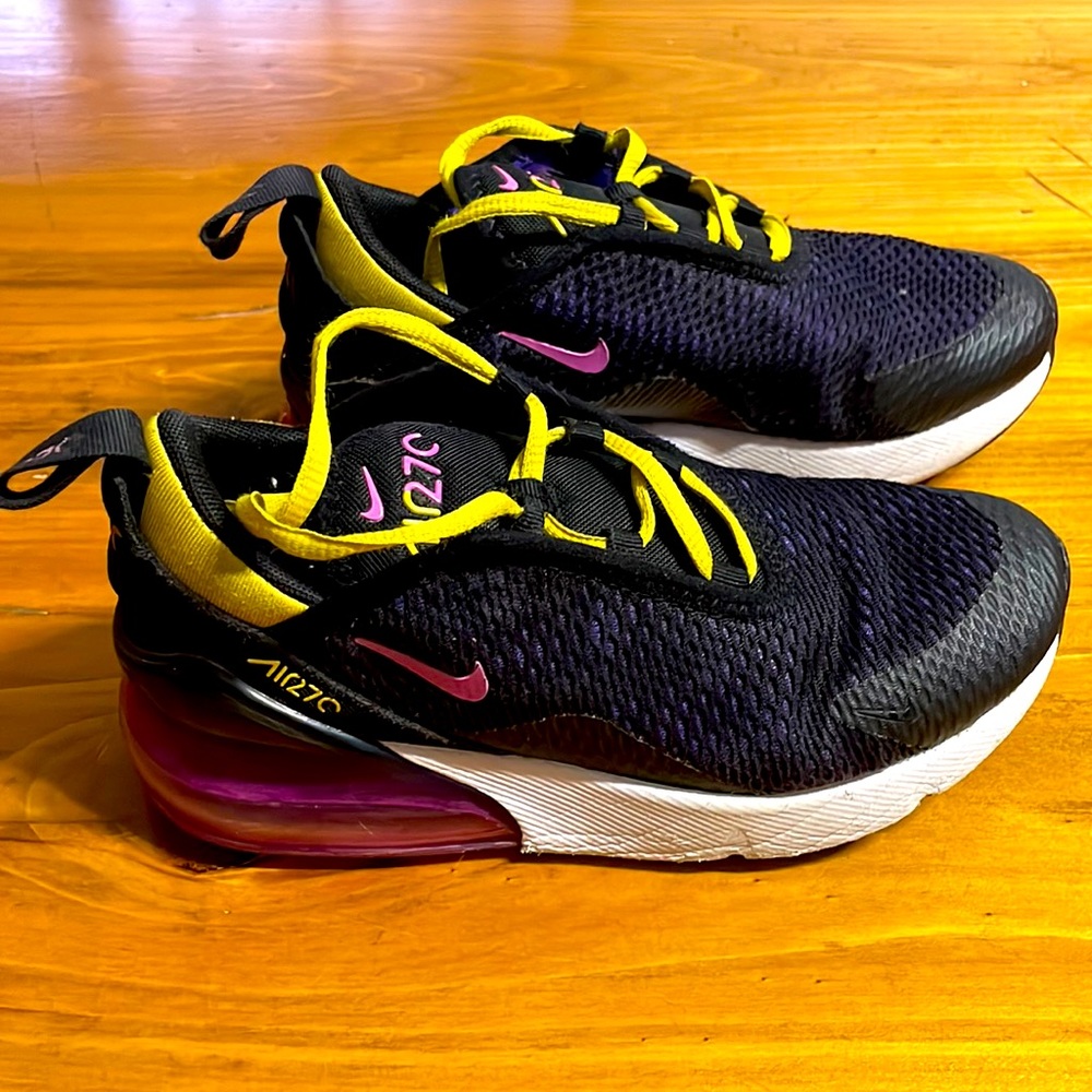 Nike air270